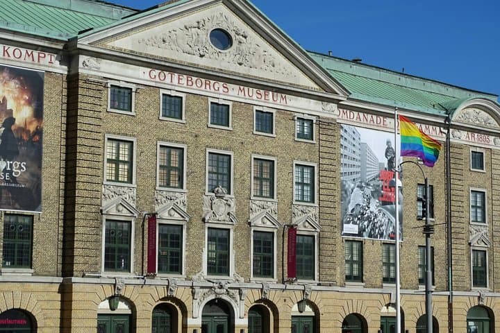 Gothenburg Self Guided Tour of Canons and Canals